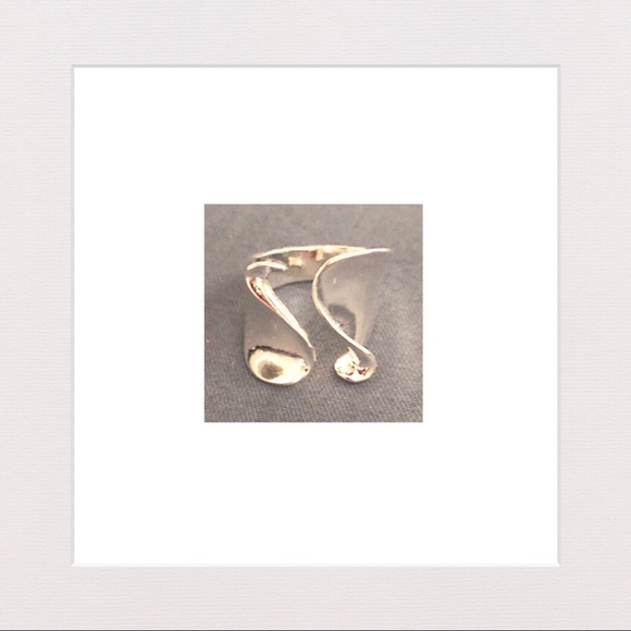 🔴 3 for $25 | Adjustable Wave Band Ring | Silver - Picture 7 of 8